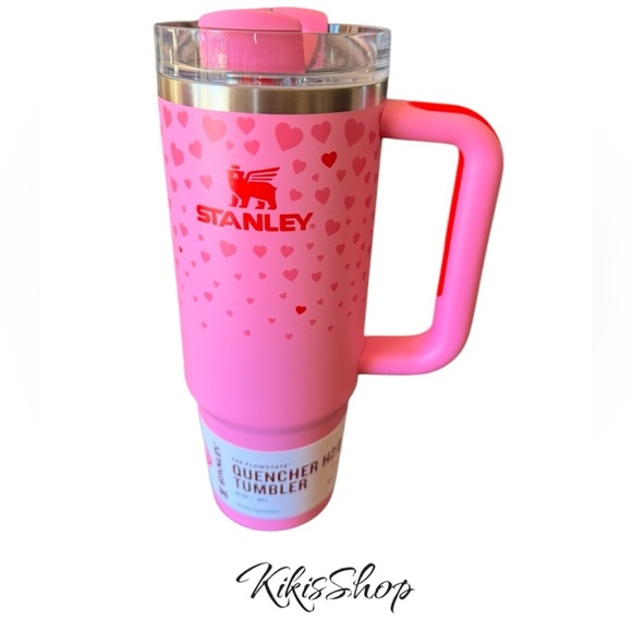 Stanley 30 oz Stainless Steel H2.0
Flowstate Quencher Tumbler Sweet
Hearts - Picture 9 of 10